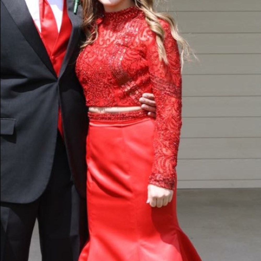 Prom Dress - Picture 2 of 4